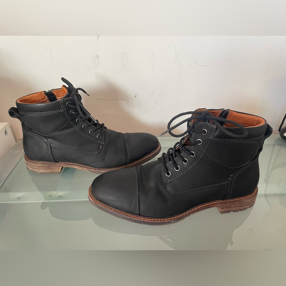 FLORSHEIM LODGE CAP TOE LACE BOOT black crazy horse Men’s 7.5 Leather Chukka